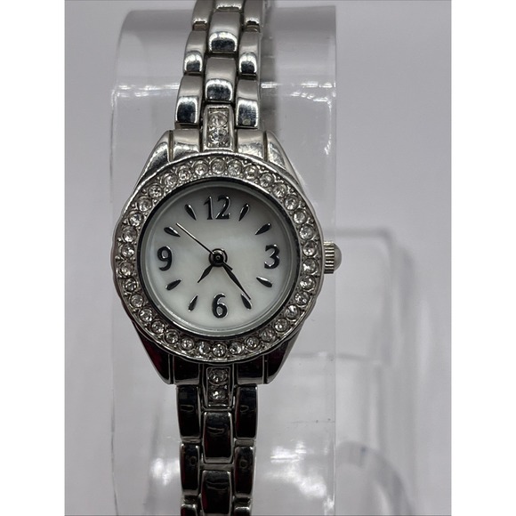 Women's Mother of Pearl Dial Quartz Watch Crystal Bezel 7.5" Band- New Battery - Picture 2 of 9